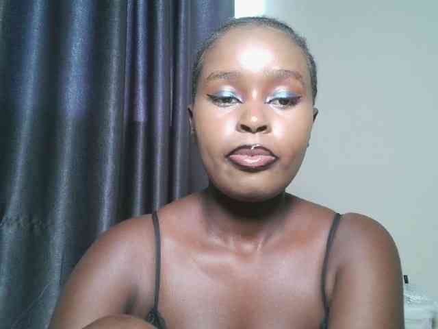 Spiceynelly webcam