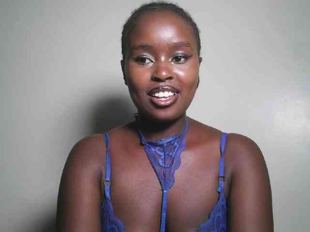 Spiceynelly webcam