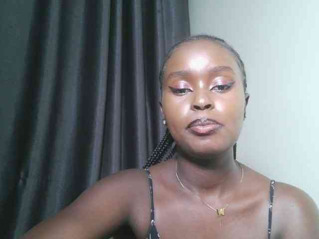 Spiceynelly webcam