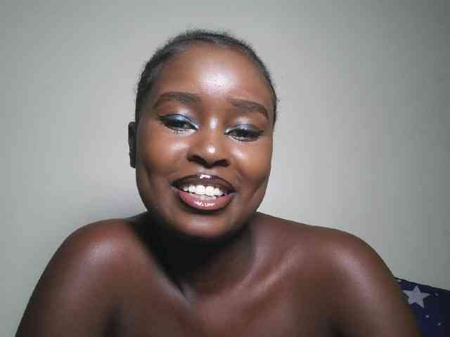 Spiceynelly webcam