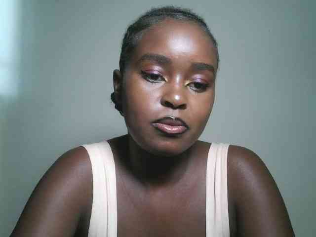Spiceynelly webcam