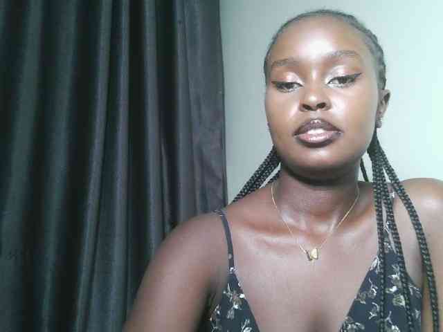 Spiceynelly webcam