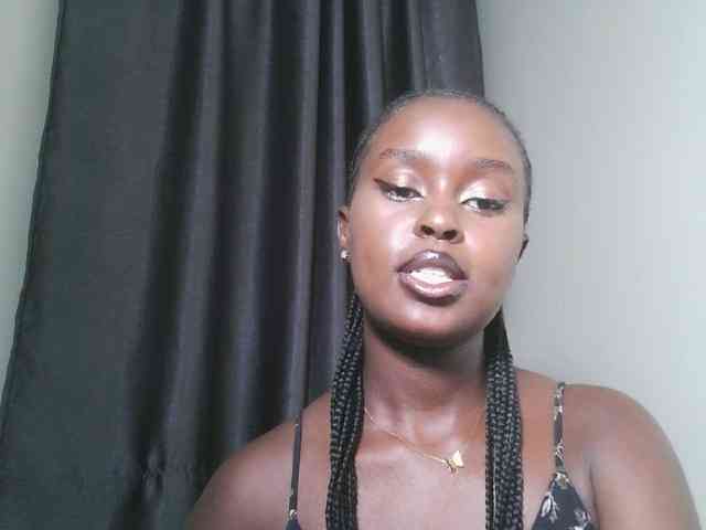 Spiceynelly webcam