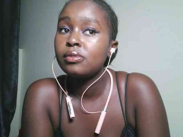 Spiceynelly webcam