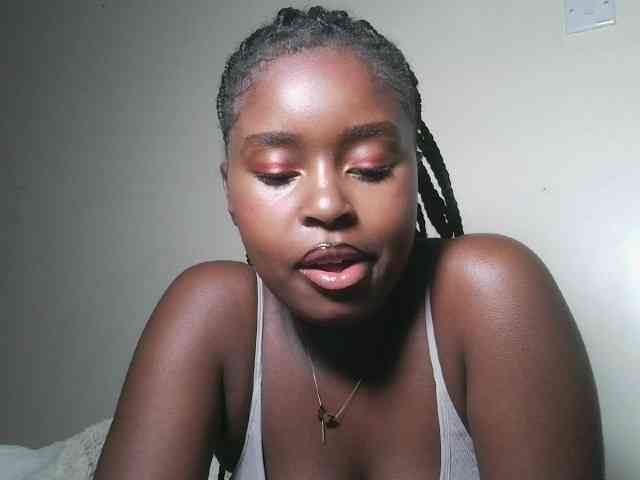 Spiceynelly webcam