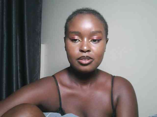 Model: Spiceynelly