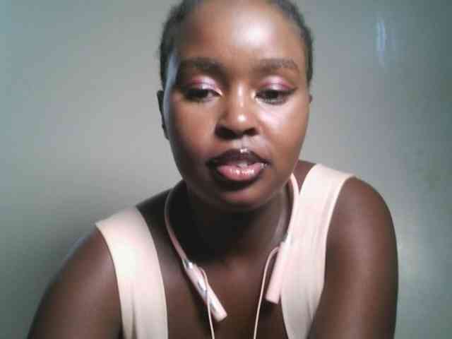 Spiceynelly webcam