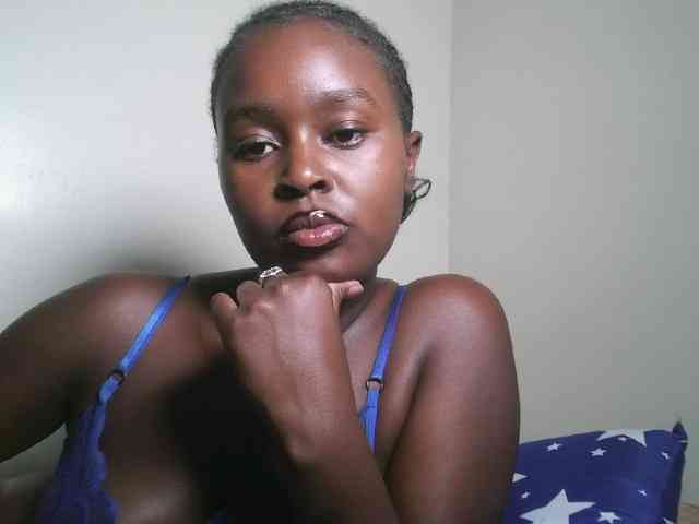 Spiceynelly webcam