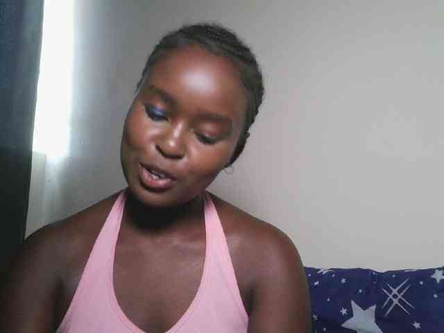 Spiceynelly webcam