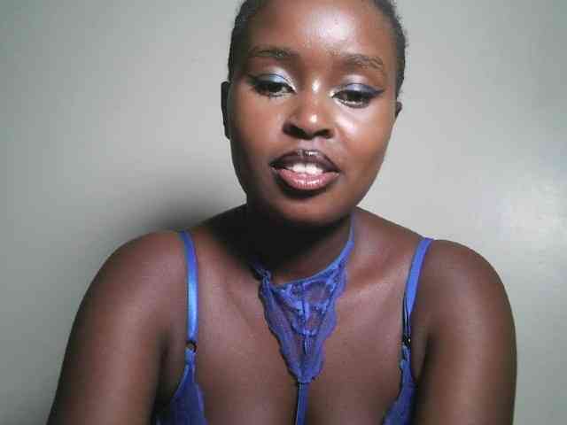 Spiceynelly webcam