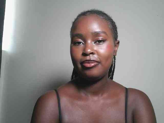 Spiceynelly webcam