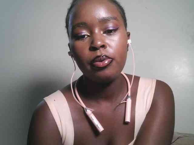 Spiceynelly webcam