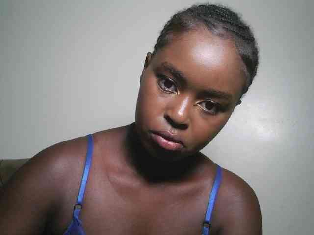 Spiceynelly webcam