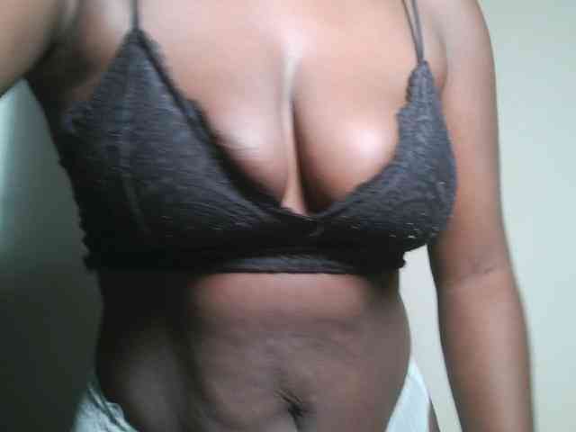 Spiceynelly webcam