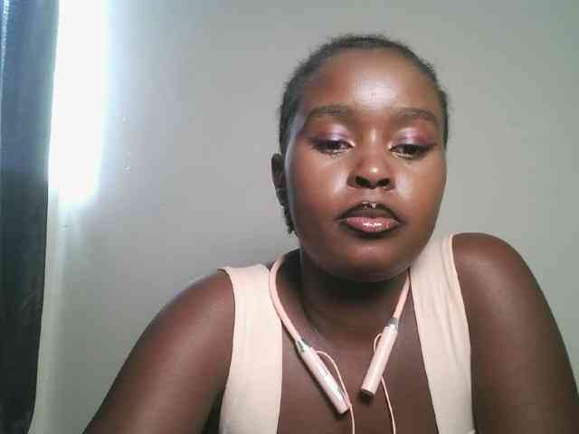 Spiceynelly webcam