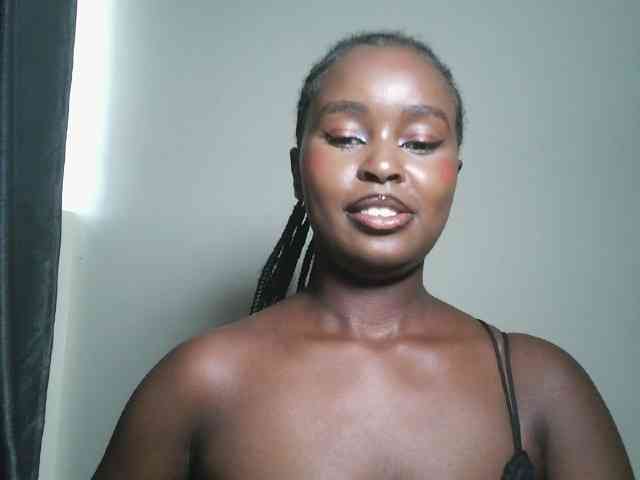 Spiceynelly webcam
