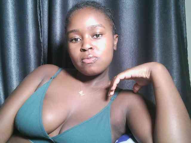 Spiceynelly webcam