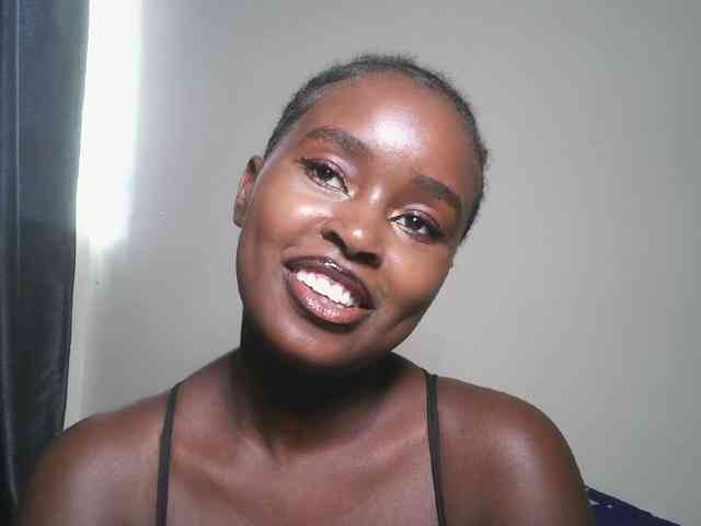 Spiceynelly webcam