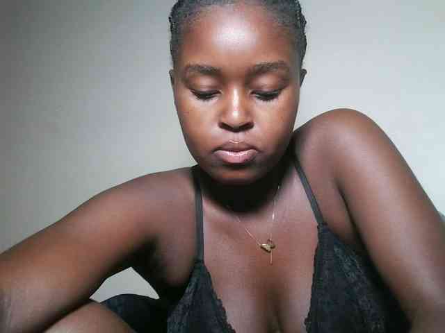 Spiceynelly webcam