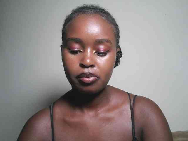 Modella: Spiceynelly