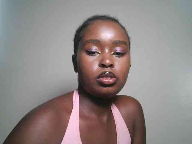 Spiceynelly webcam