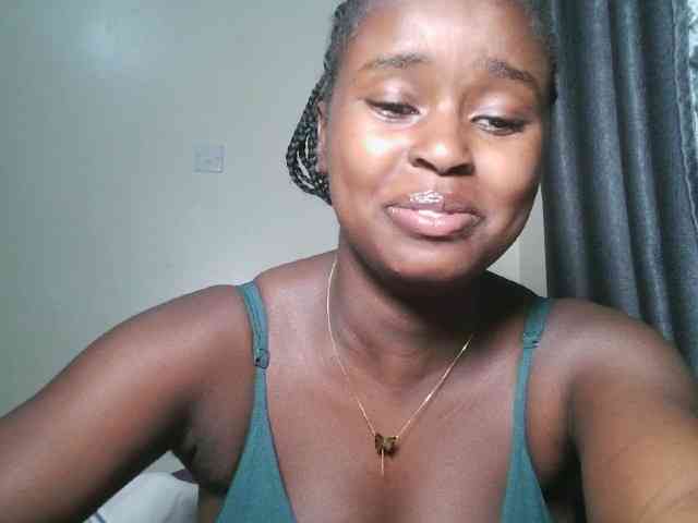 Spiceynelly webcam