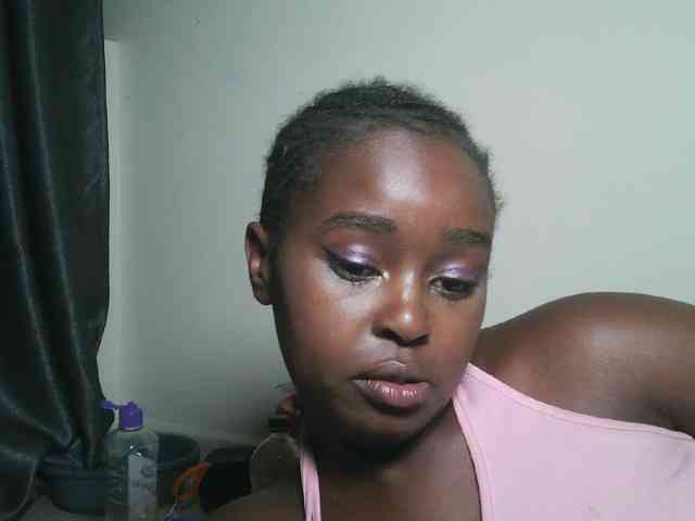 Spiceynelly webcam