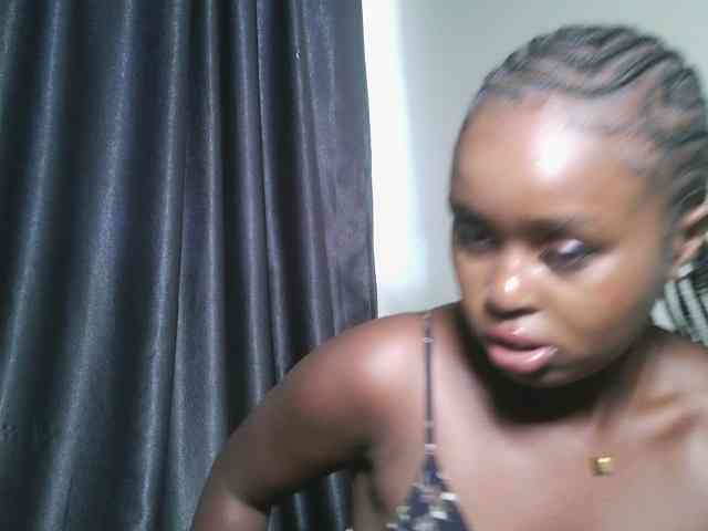 Modella: Spiceynelly