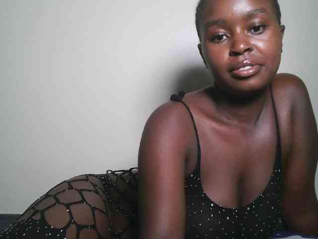 Spiceynelly webcam