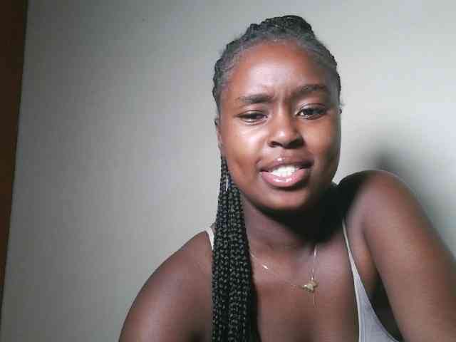 Spiceynelly webcam