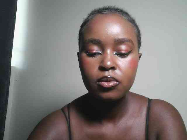 Model: Spiceynelly