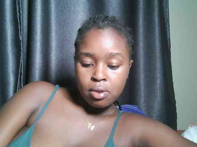 Spiceynelly webcam