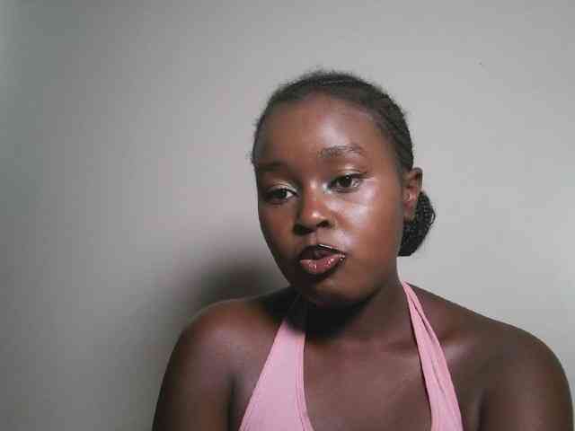 Spiceynelly webcam