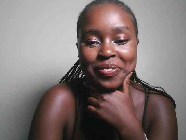 Spiceynelly webcam