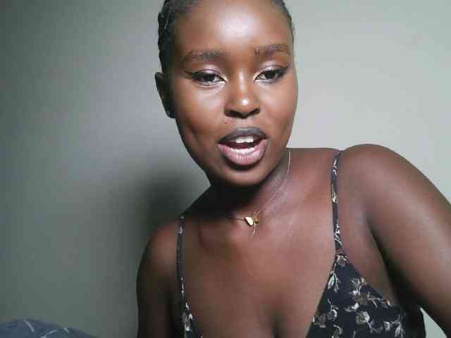 Modella: Spiceynelly