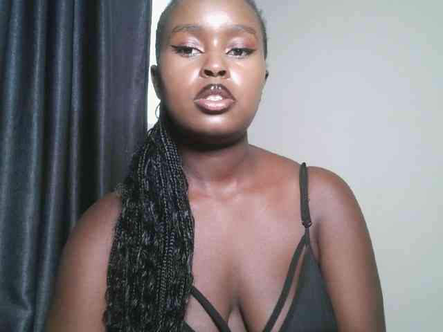 Spiceynelly webcam