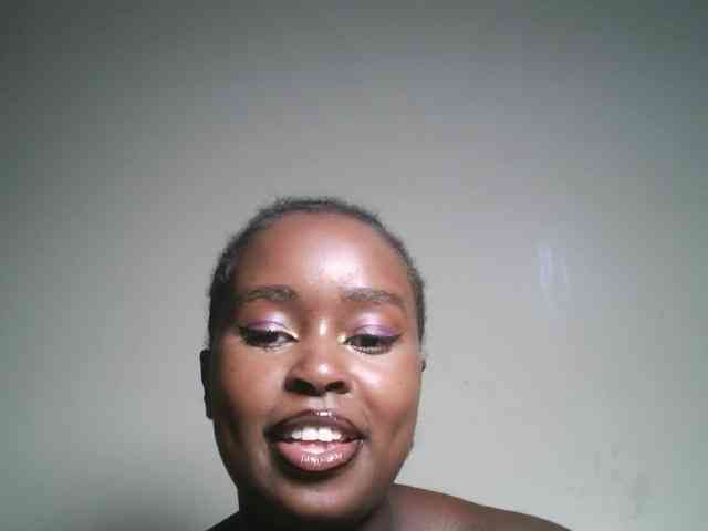 Spiceynelly webcam