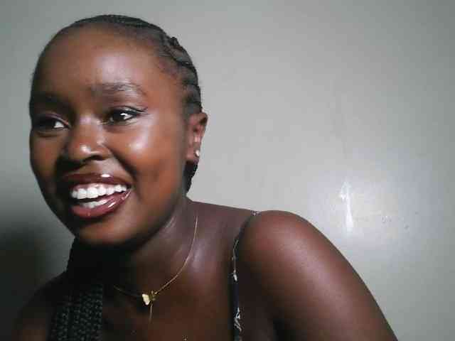 Modella: Spiceynelly