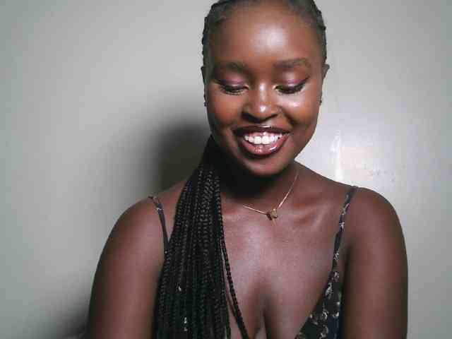 Modella: Spiceynelly