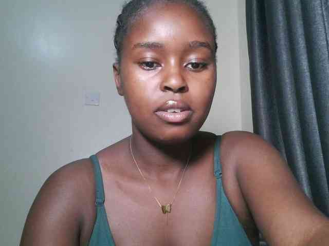 Spiceynelly webcam