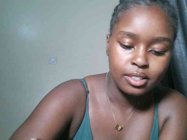 Spiceynelly webcam