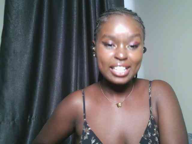 Modella: Spiceynelly