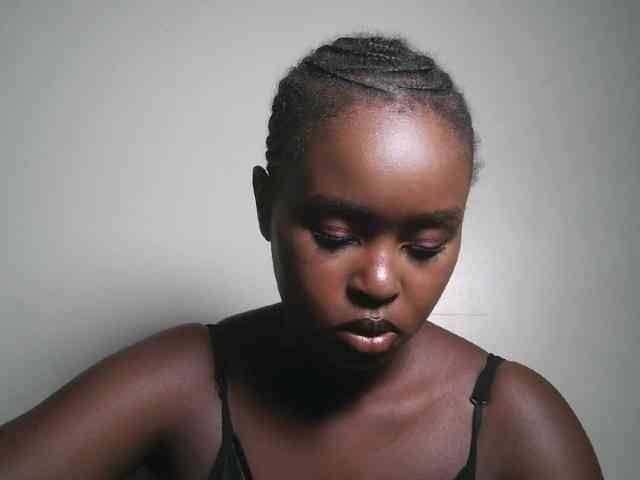 Spiceynelly webcam
