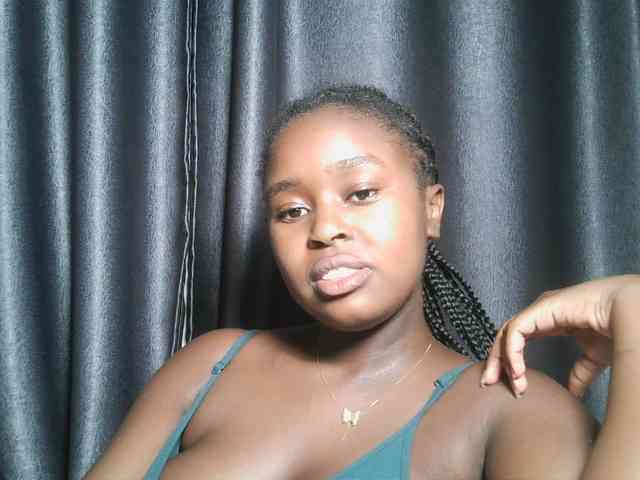 Spiceynelly webcam
