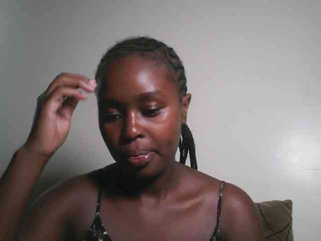 Spiceynelly webcam