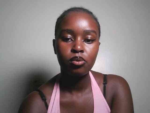 Spiceynelly webcam