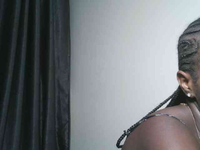 Spiceynelly webcam