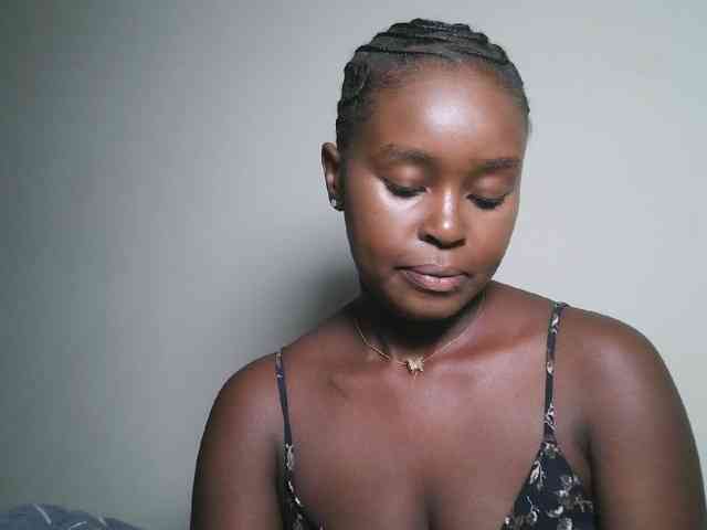 Modella: Spiceynelly