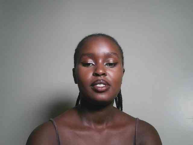 Spiceynelly webcam