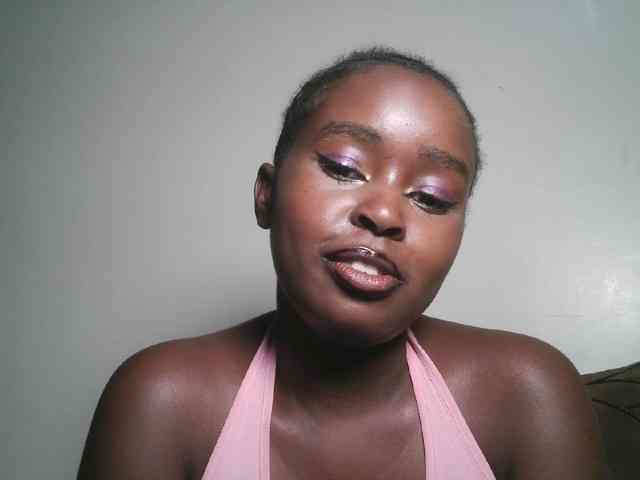 Spiceynelly webcam